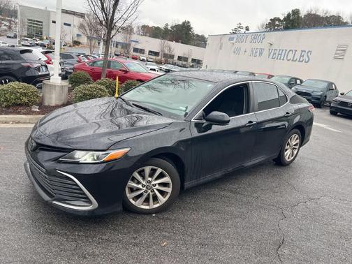 2022 Toyota Camry LE
