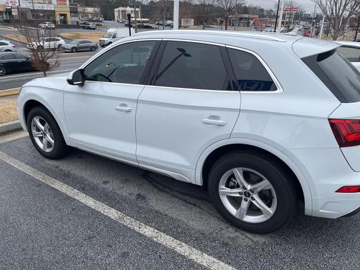 2024 Audi Q5 40 Premium