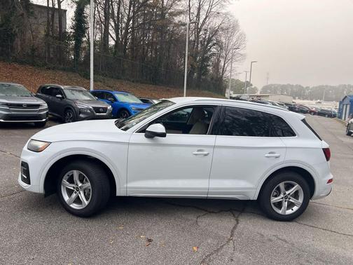 2024 Audi Q5 40 Premium