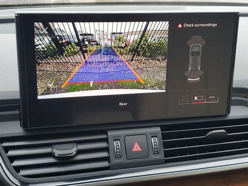 2024 Audi Q5 40 Premium