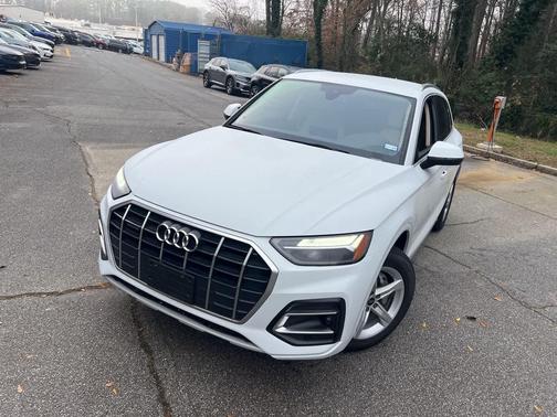 2024 Audi Q5 40 Premium