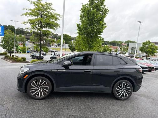 Deep Black Pearl 2024 Volkswagen ID.4 S