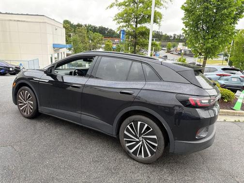 Deep Black Pearl 2024 Volkswagen ID.4 S