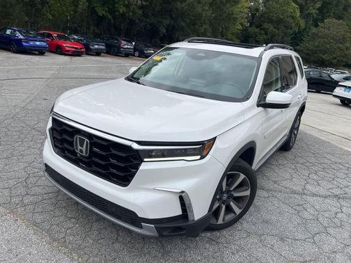 2025 Honda Pilot Touring 8-Passenger