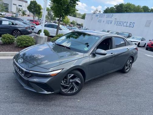 2024 Hyundai ELANTRA Limited