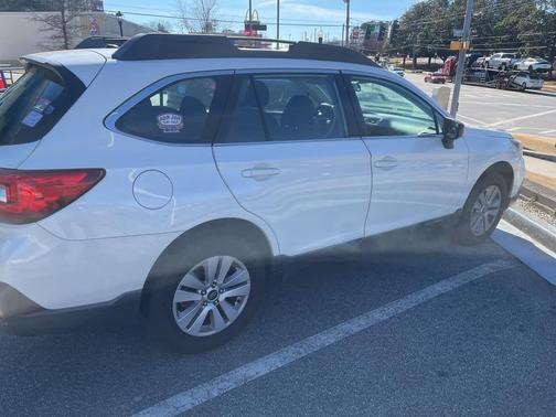 2019 Subaru Outback 2.5i