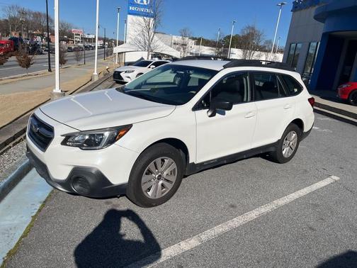 2019 Subaru Outback 2.5i