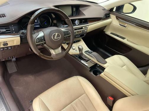 2017 Lexus ES 350 Base