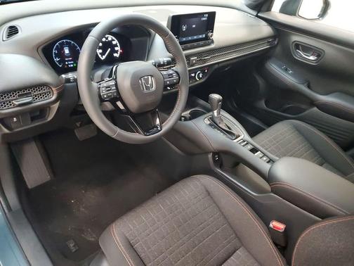 2025 Honda HR-V 2WD Sport