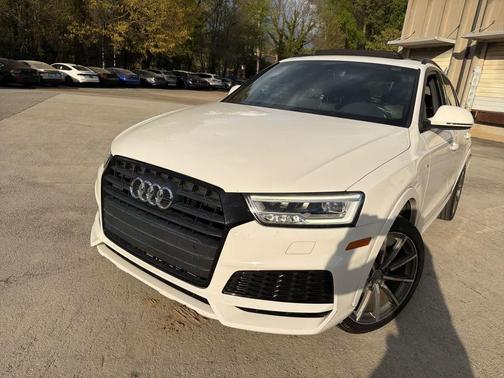 White 2018 Audi Q3 2.0T Premium Plus