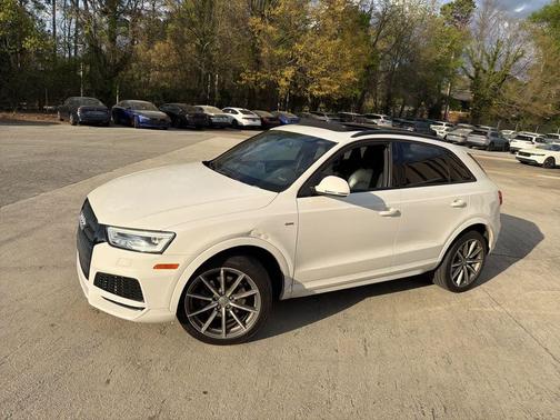 White 2018 Audi Q3 2.0T Premium Plus