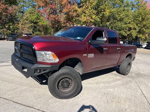 2017 RAM 2500 Tradesman Crew Cab 4x4 6'4' Box