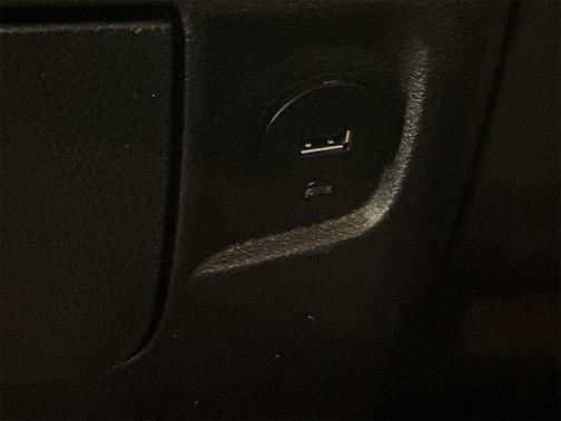 2017 RAM 2500 Tradesman Crew Cab 4x4 6'4' Box