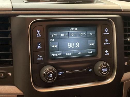 2017 RAM 2500 Tradesman Crew Cab 4x4 6'4' Box