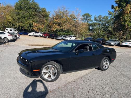 2021 Dodge Challenger SXT