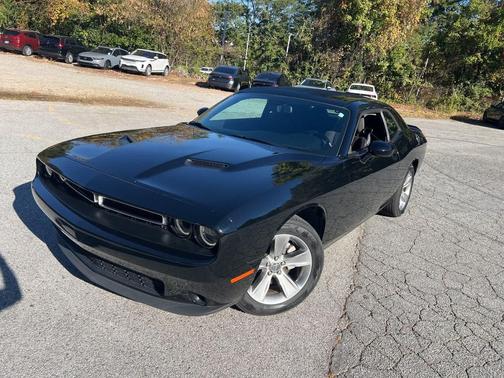 2021 Dodge Challenger SXT