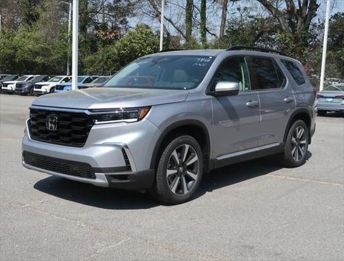 2025 Honda Pilot Touring 8-Passenger