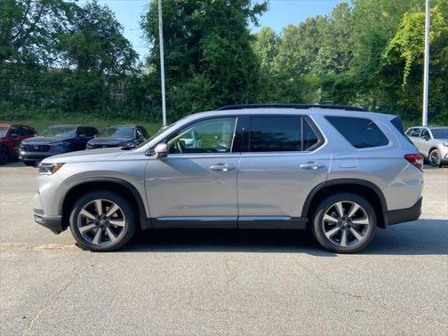 2025 Honda Pilot Touring 8-Passenger