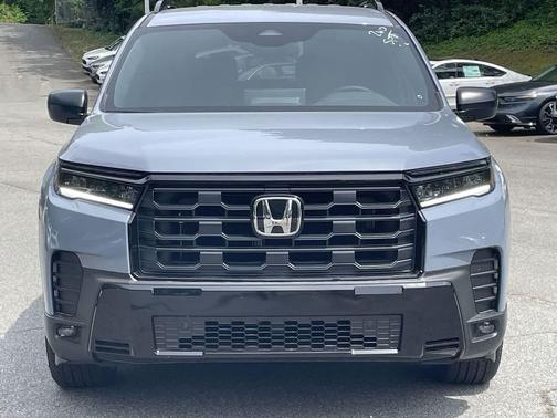 Sonic Gray Pearl 2026 Honda Pilot Sport