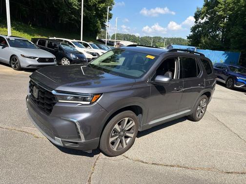 Modern Steel Metallic 2025 Honda Pilot Touring 8-Passenger