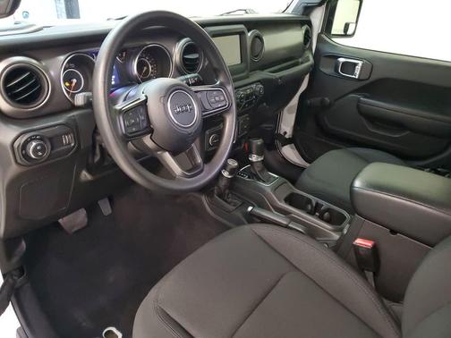 2023 Jeep Gladiator Sport