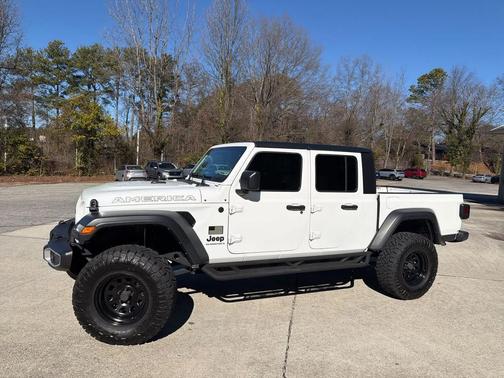 2023 Jeep Gladiator Sport