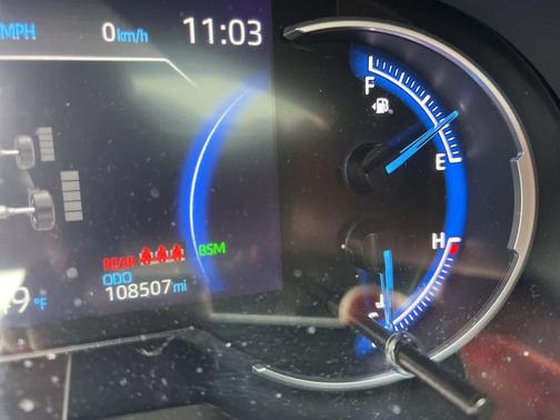 2021 Toyota RAV4 Hybrid SE