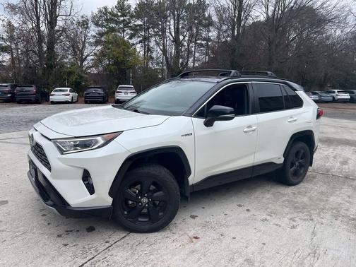 2021 Toyota RAV4 Hybrid SE