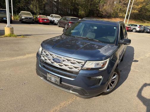 Blue Metallic 2019 Ford Explorer XLT
