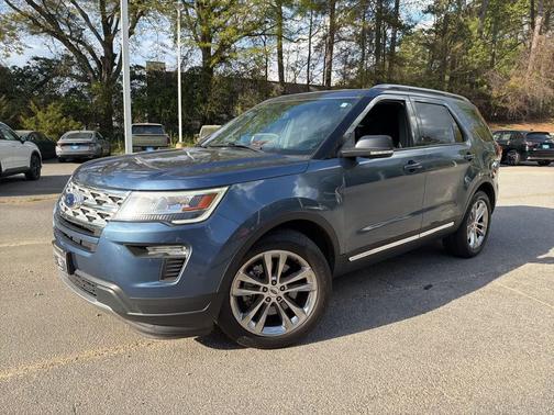 Blue Metallic 2019 Ford Explorer XLT
