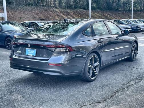 Meteorite Gray Metallic 2026 Honda Accord SE
