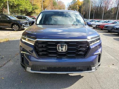 2025 Honda Pilot Touring 8-Passenger