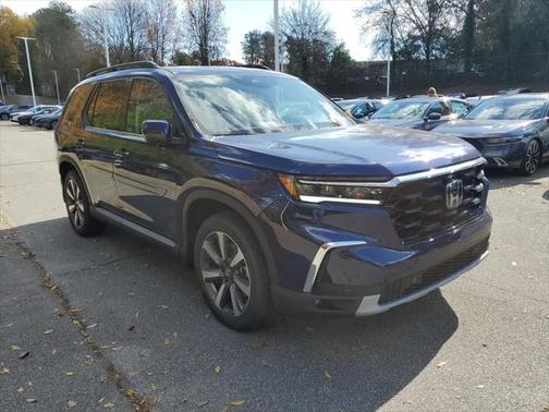 2025 Honda Pilot Touring 8-Passenger