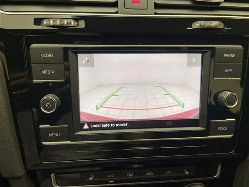 2021 Volkswagen Golf GTI 2.0T S DSG