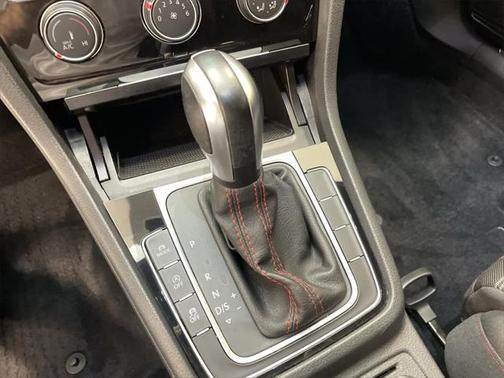 2021 Volkswagen Golf GTI 2.0T S DSG