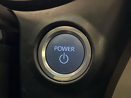 2023 Toyota Sienna LE