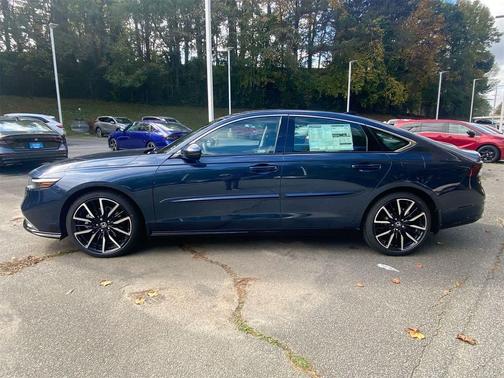 2025 Honda Accord Hybrid Touring