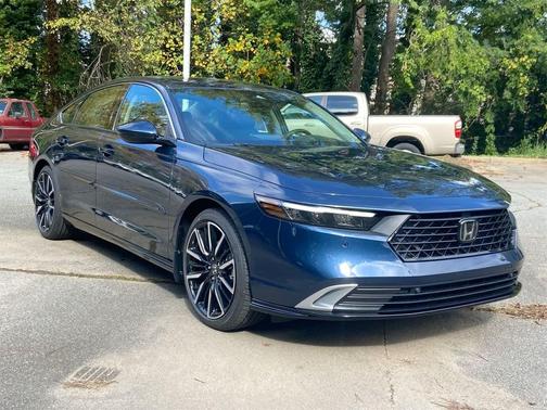 2025 Honda Accord Hybrid Touring
