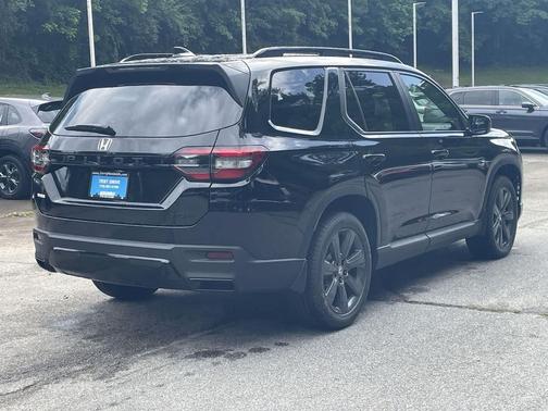Crystal Black Pearl 2026 Honda Pilot Sport