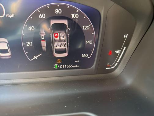 Solar Silver Metallic 2025 Honda Accord SE