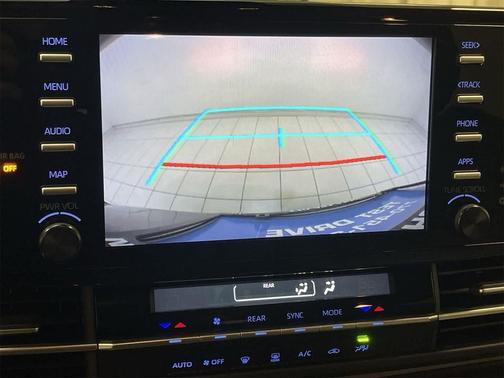 2023 Toyota Sienna LE