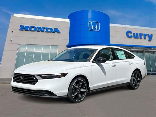 Platinum White Pearl 2026 Honda Accord SE