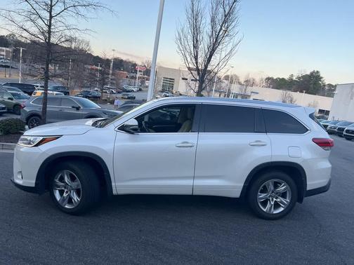 2017 Toyota Highlander Limited