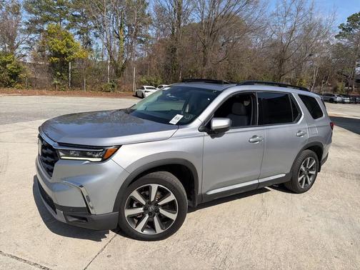 2025 Honda Pilot Touring 8-Passenger