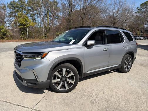2025 Honda Pilot Touring 8-Passenger
