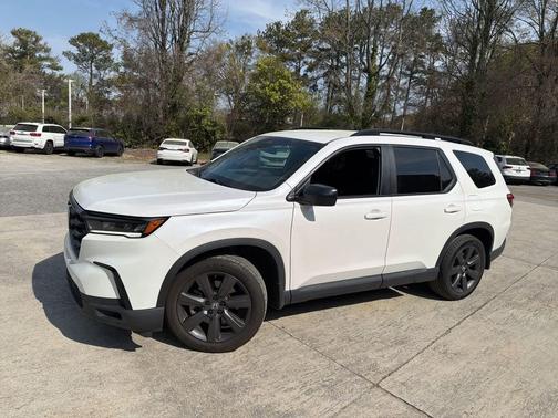 Platinum White Pearl 2025 Honda Pilot Sport