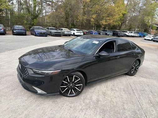 Crystal Black Pearl 2025 Honda Accord Hybrid Touring