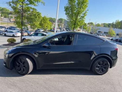 2025 Tesla Model Y Long Range Dual Motor All-Wheel Drive