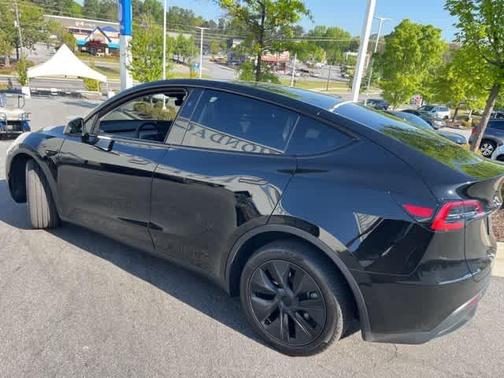 2025 Tesla Model Y Long Range Dual Motor All-Wheel Drive