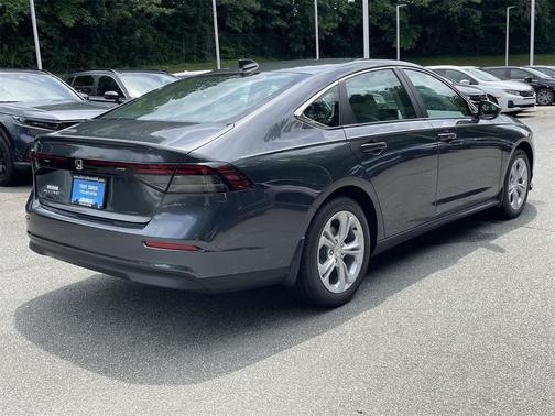 2025 Honda Accord LX 1.5T